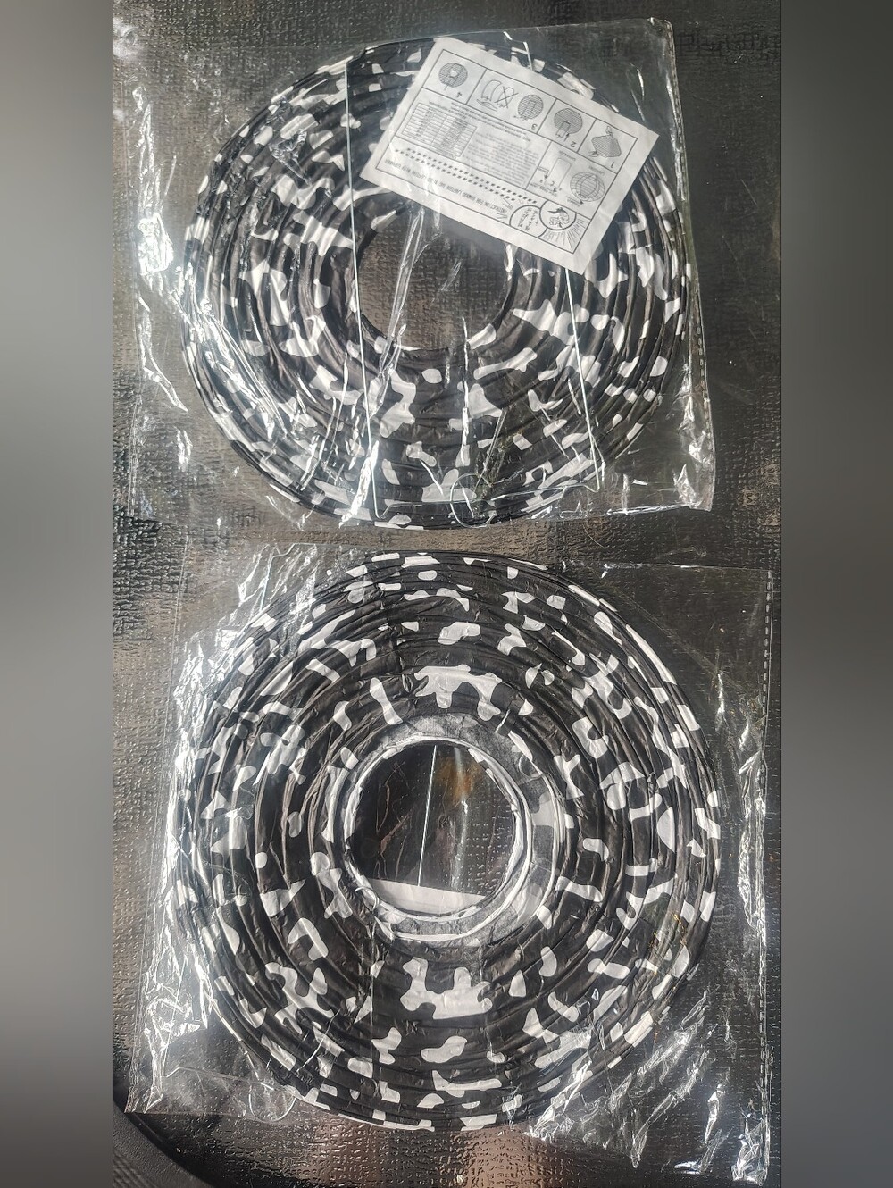 2 Paper Lanterns with Expander